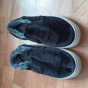 J Crew faux fur shoes size 6.5 black white gray